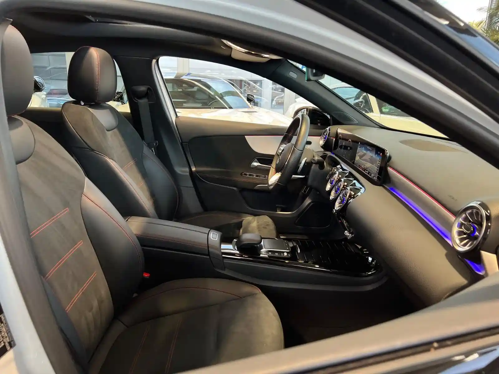 Mercedes-Benz A 200