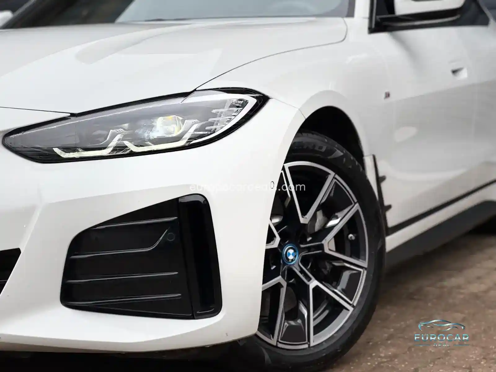 BMW i4