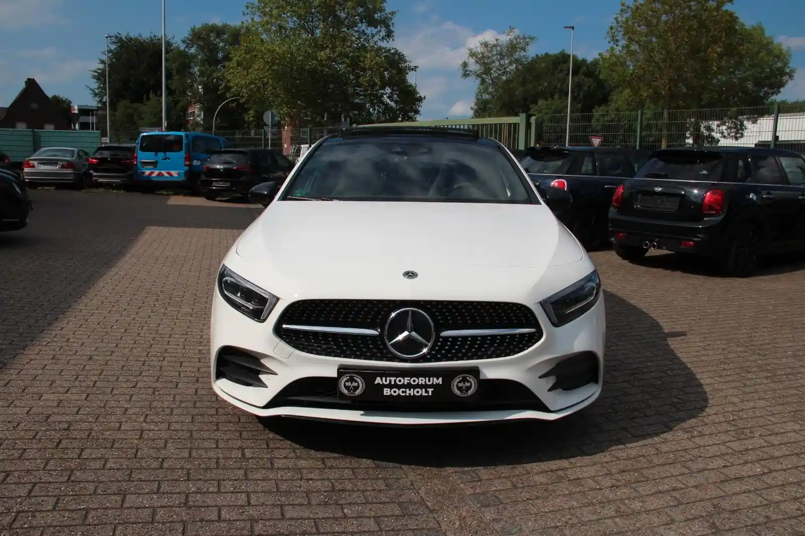 Mercedes-Benz A 180