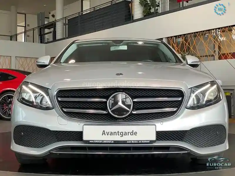 Mercedes-Benz E 200