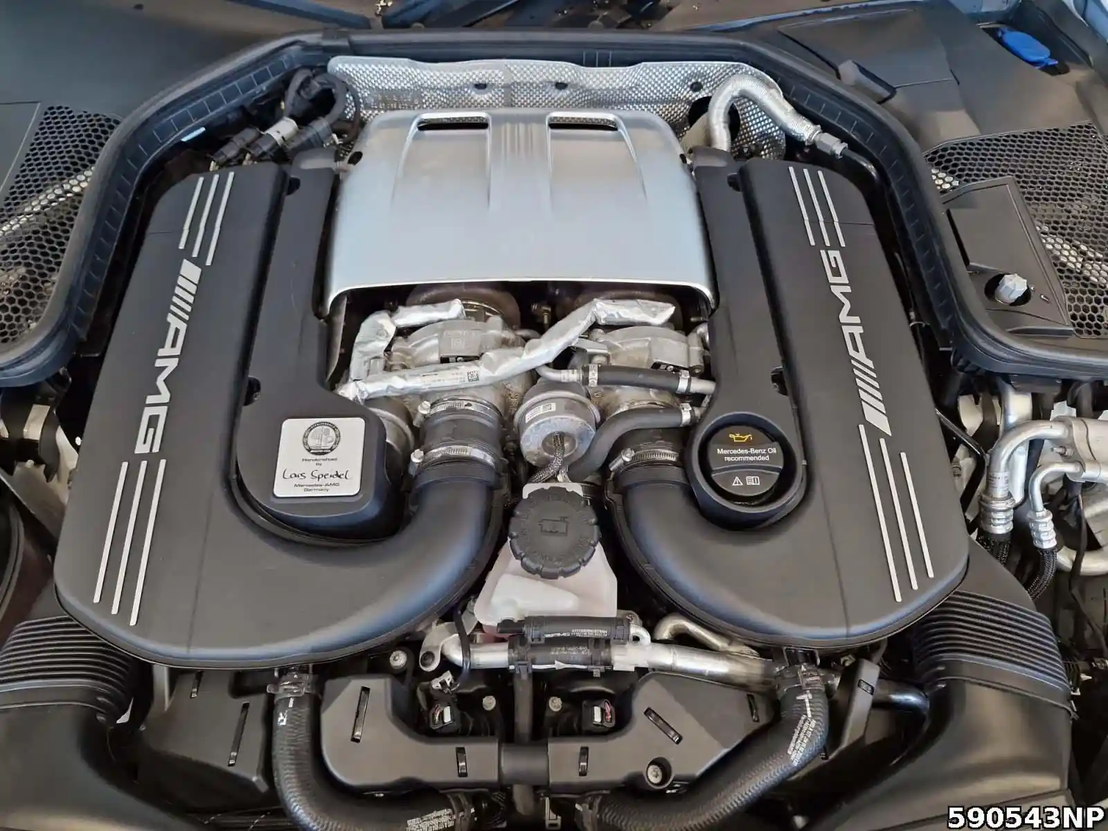Mercedes-Benz C 63 AMG