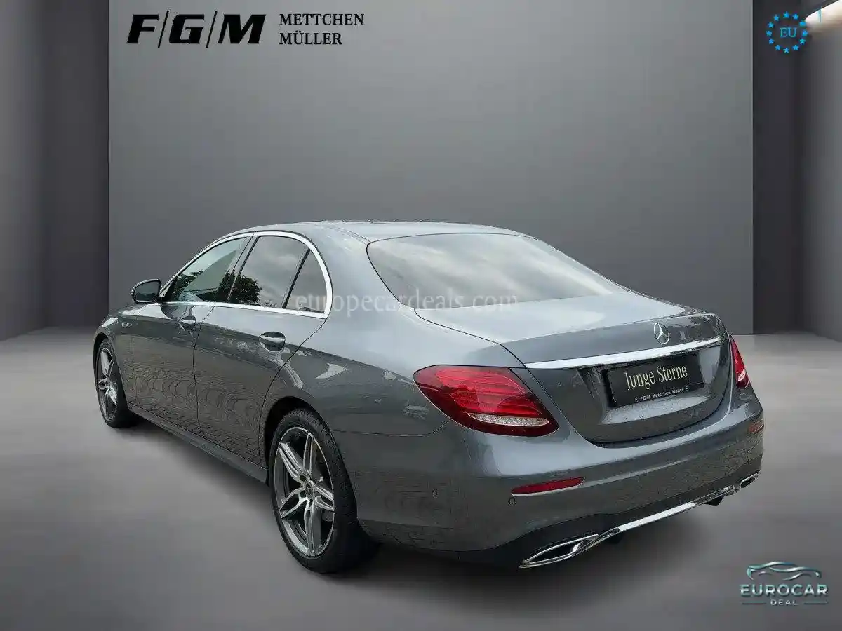 Mercedes-Benz E 220