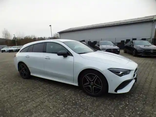Mercedes-Benz CLA 200 Shooting Brake