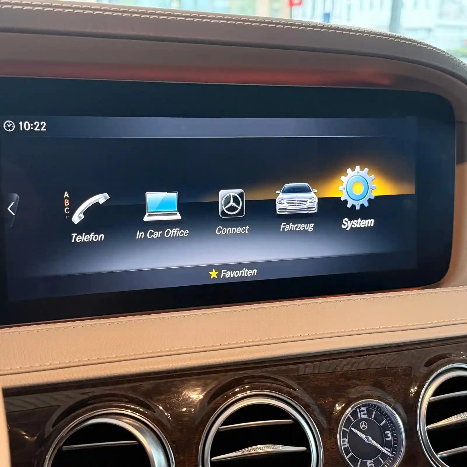 Mercedes-Benz S 400