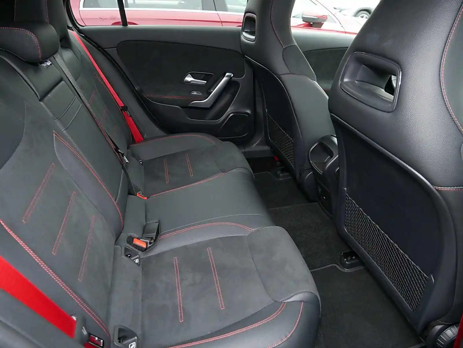 Mercedes-Benz A 35 AMG