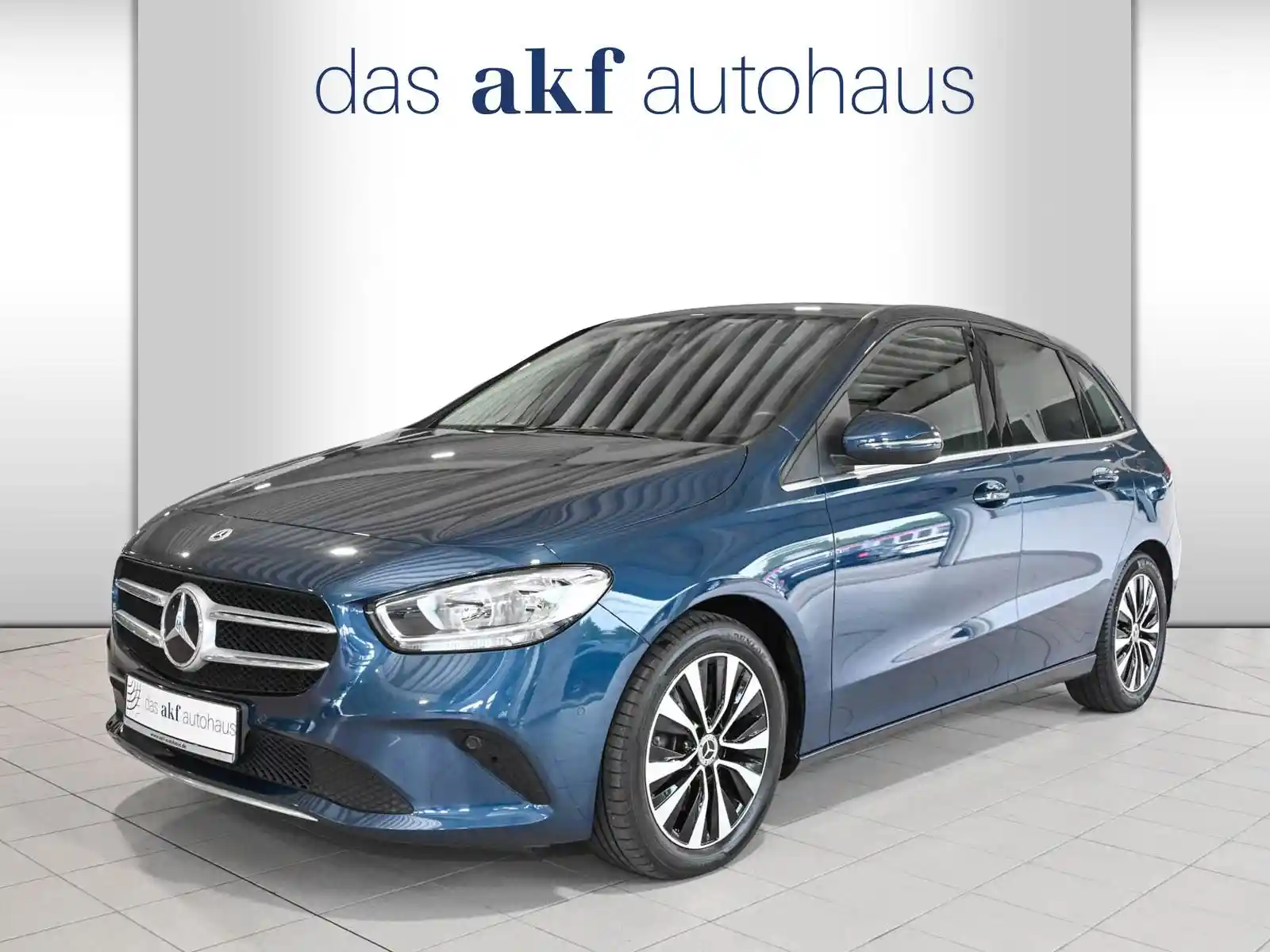 Mercedes-Benz B 220