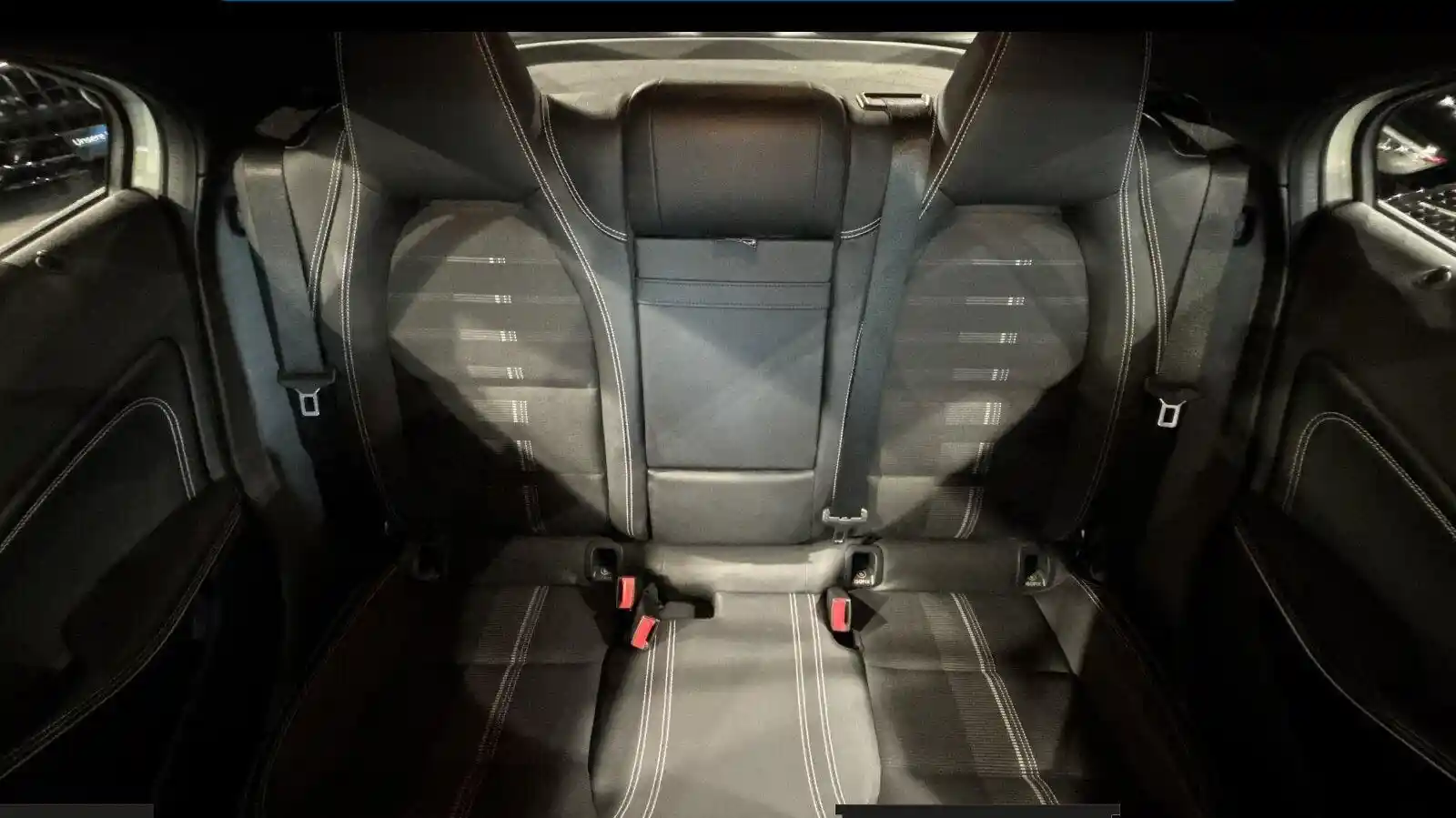 Mercedes-Benz A 220
