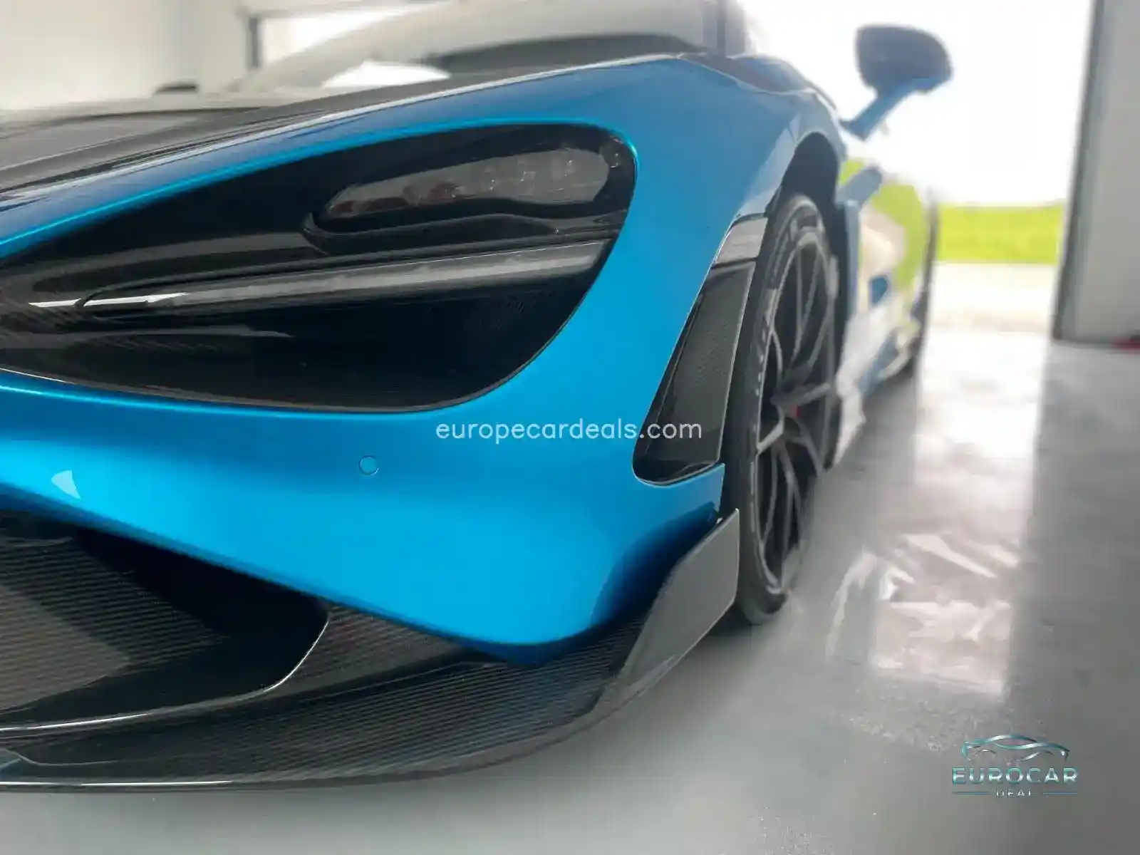 McLaren 765LT