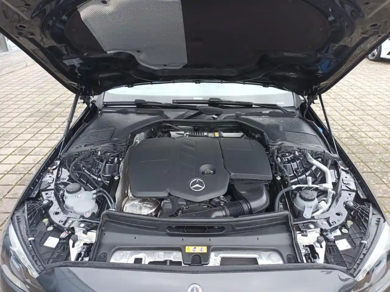 Mercedes-Benz C 200