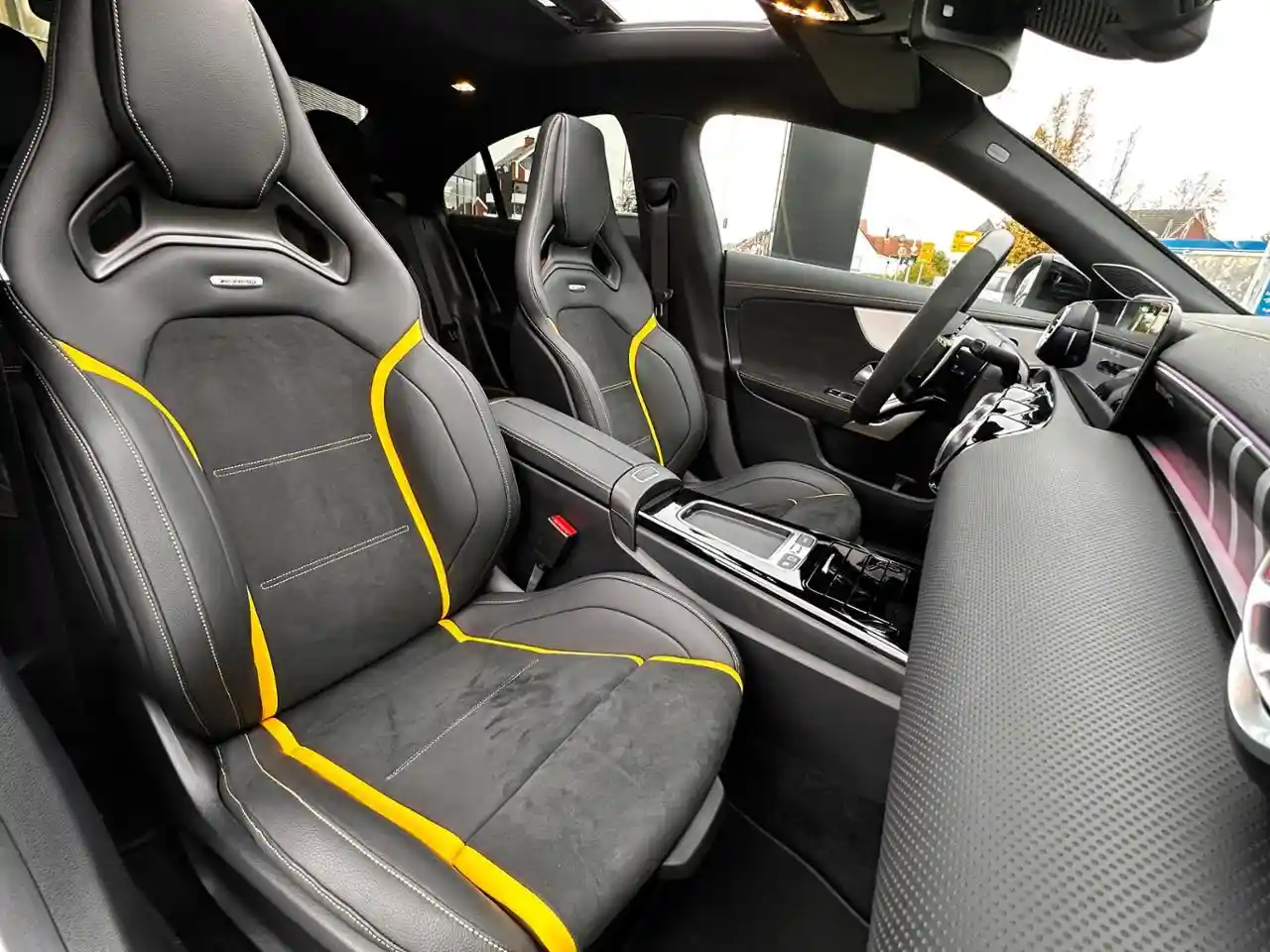 Mercedes-Benz CLA 45 AMG