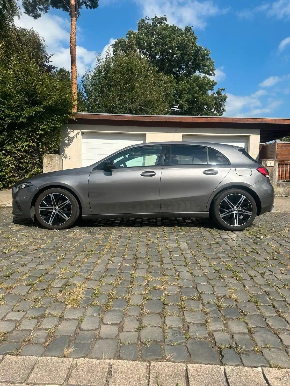 Mercedes-Benz A 180