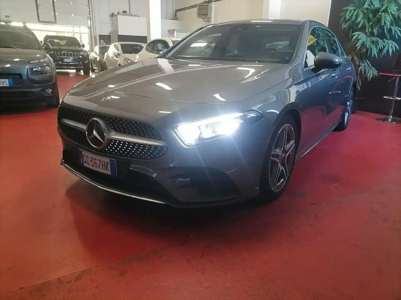 Mercedes-Benz A 180