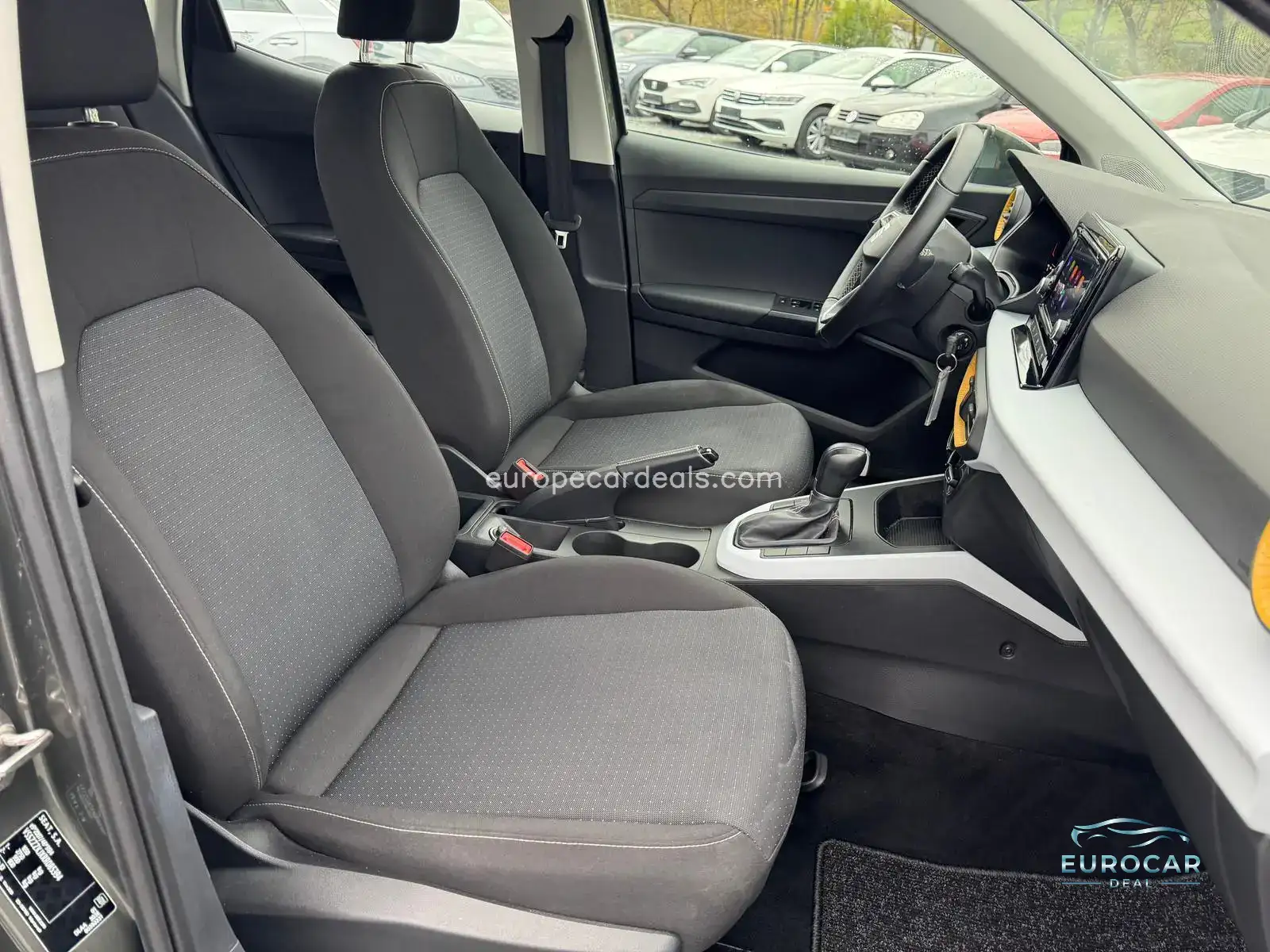 Seat Arona