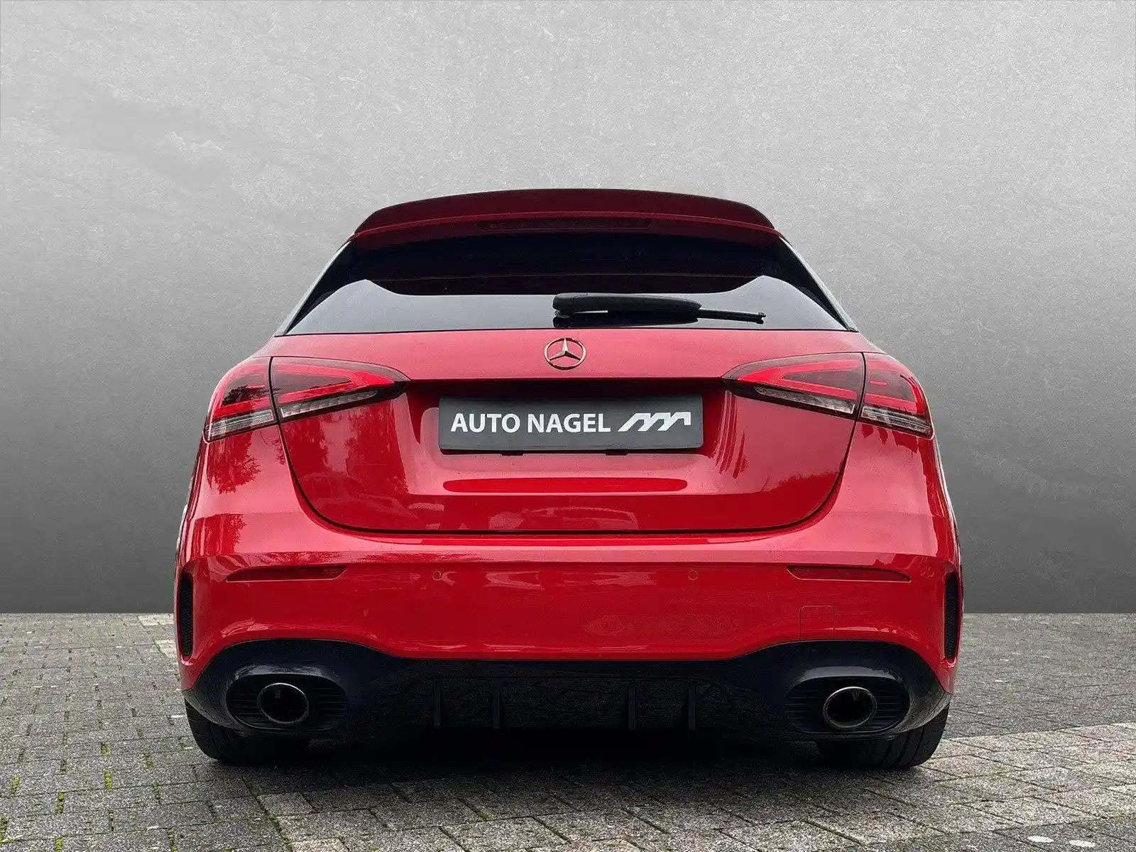 Mercedes-Benz A 35 AMG