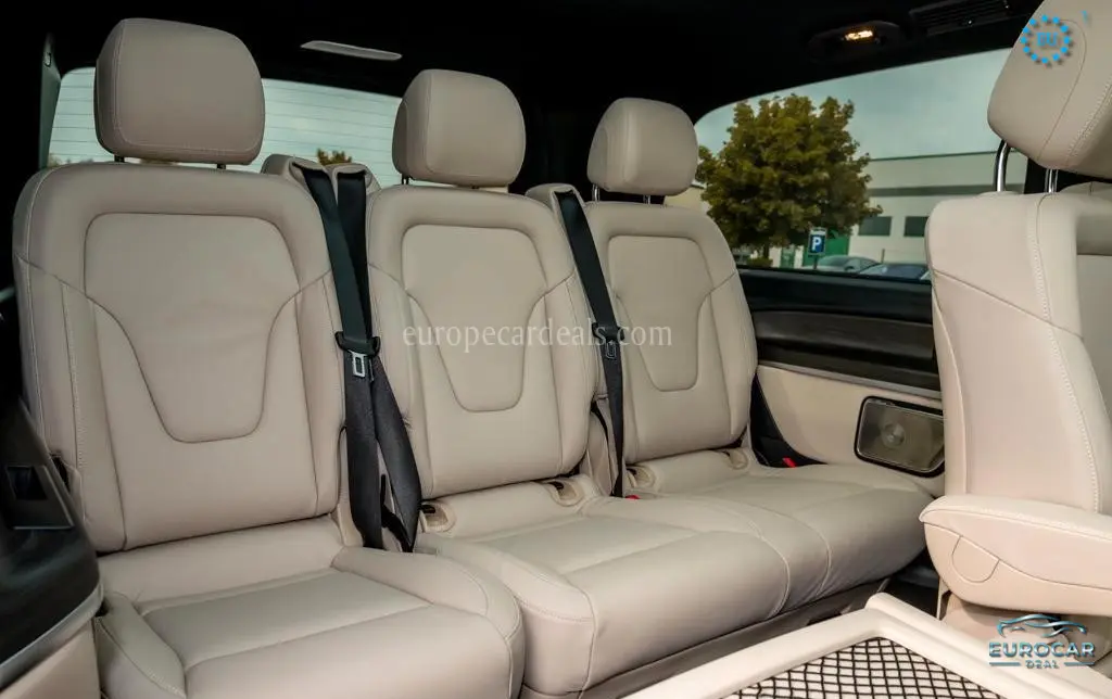 Mercedes-Benz V 250