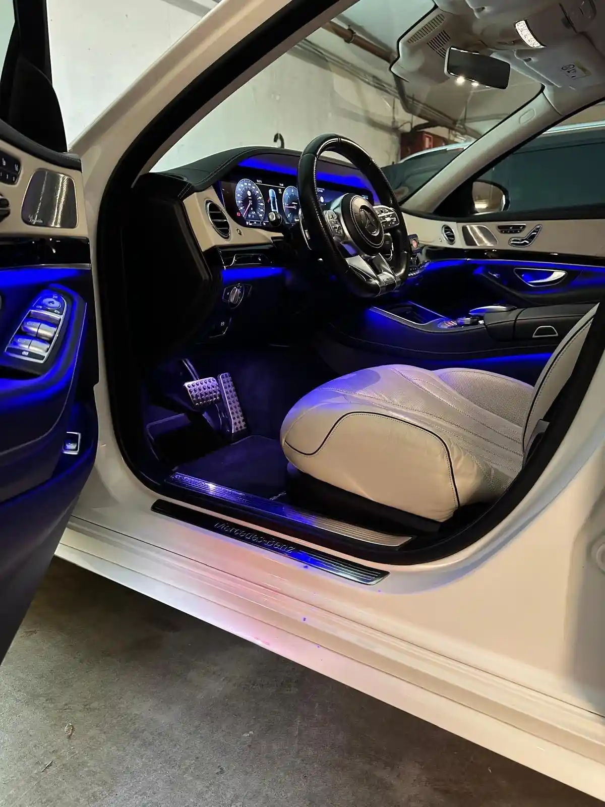 Mercedes-Benz S 400