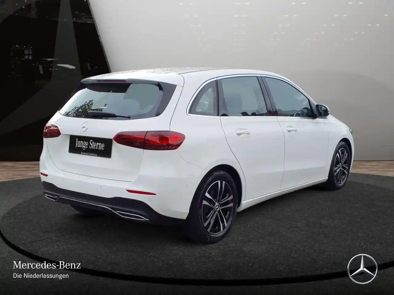 Mercedes-Benz B 200