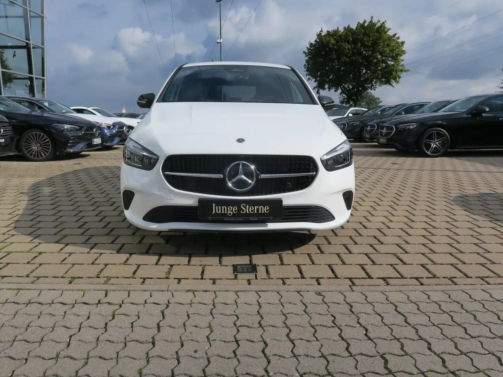 Mercedes-Benz B 200