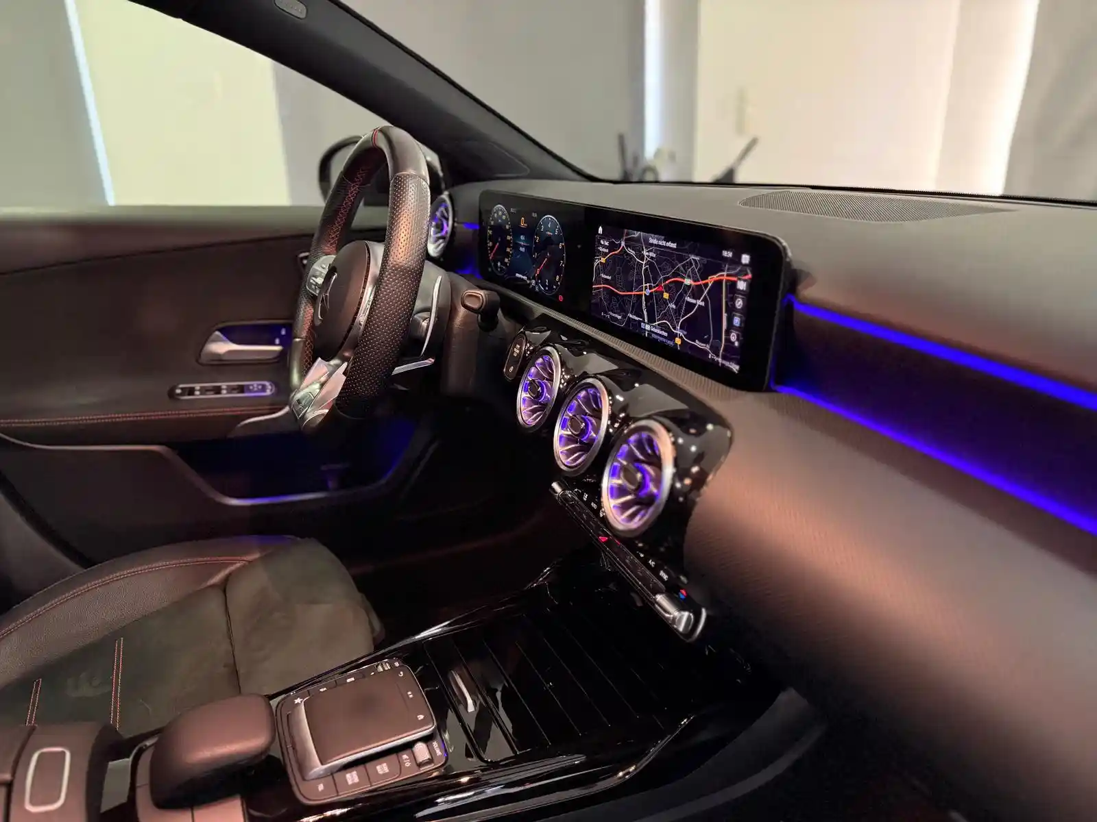 Mercedes-Benz A 35 AMG