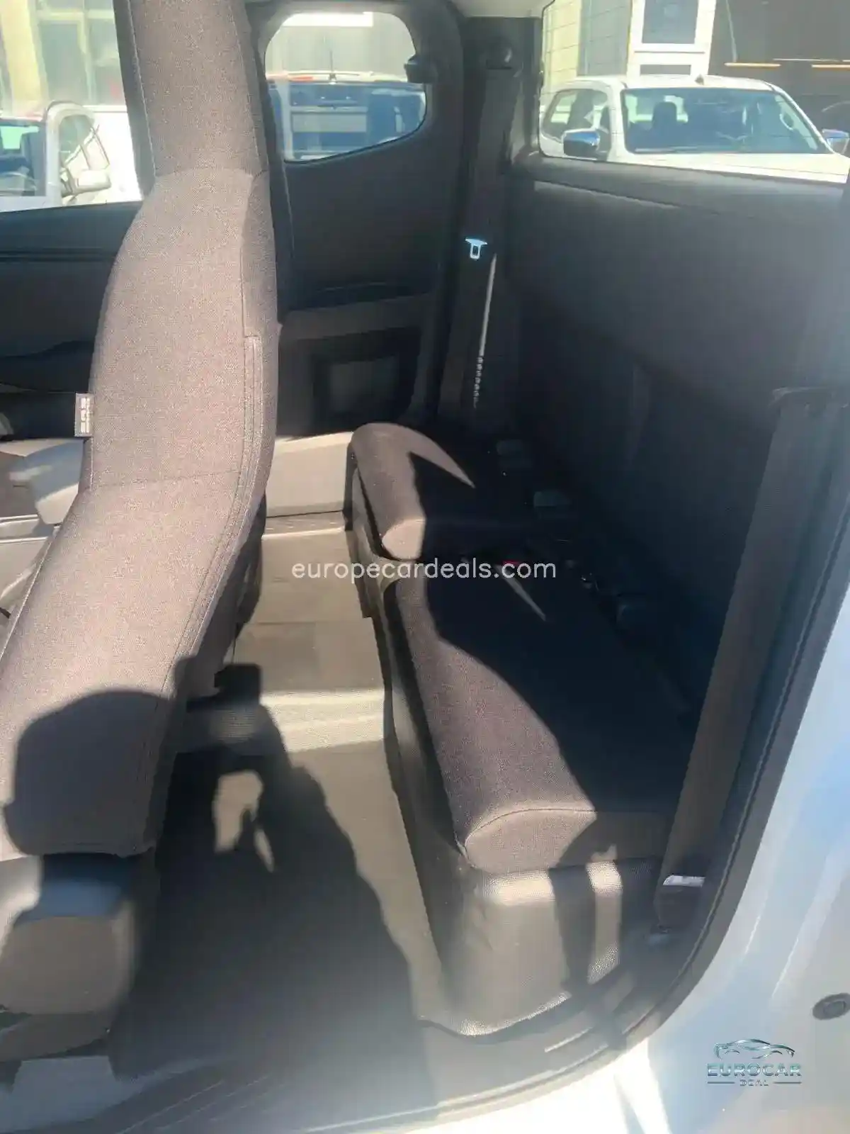 Space Cab 4WD AHK + Beschicht. o. Wanne