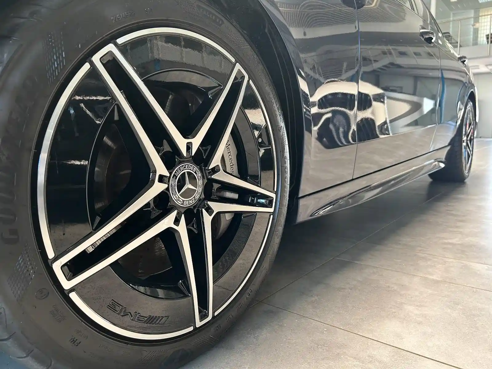 Mercedes-Benz C 300