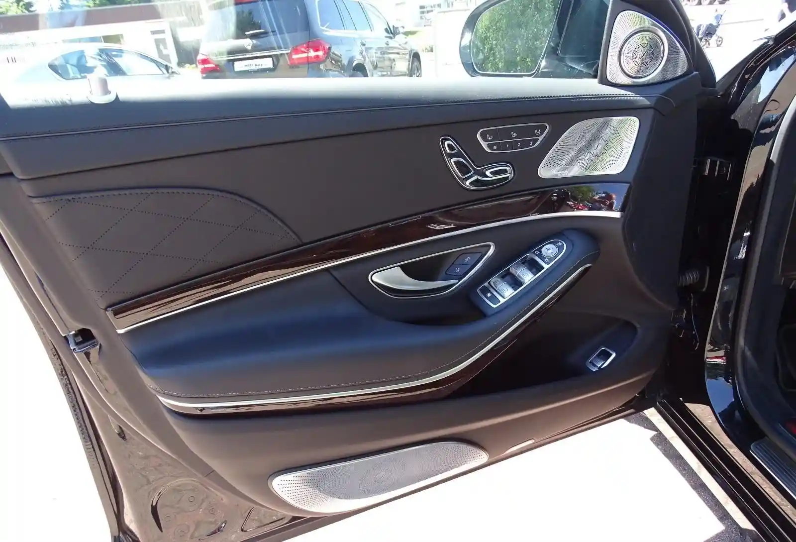 Mercedes-Benz S 600