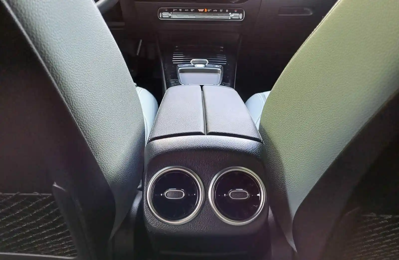 Mercedes-Benz A 220