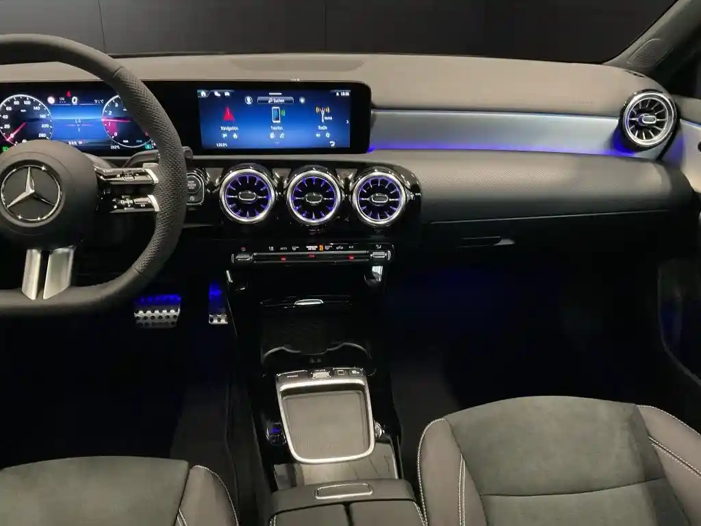 Mercedes-Benz A 200