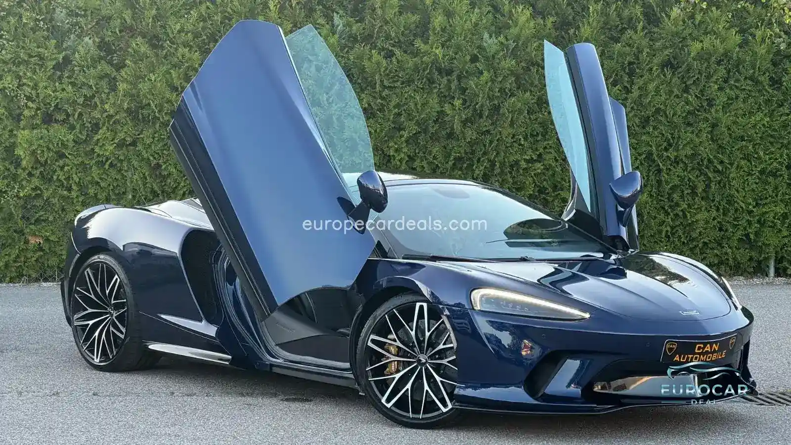 McLaren GT
