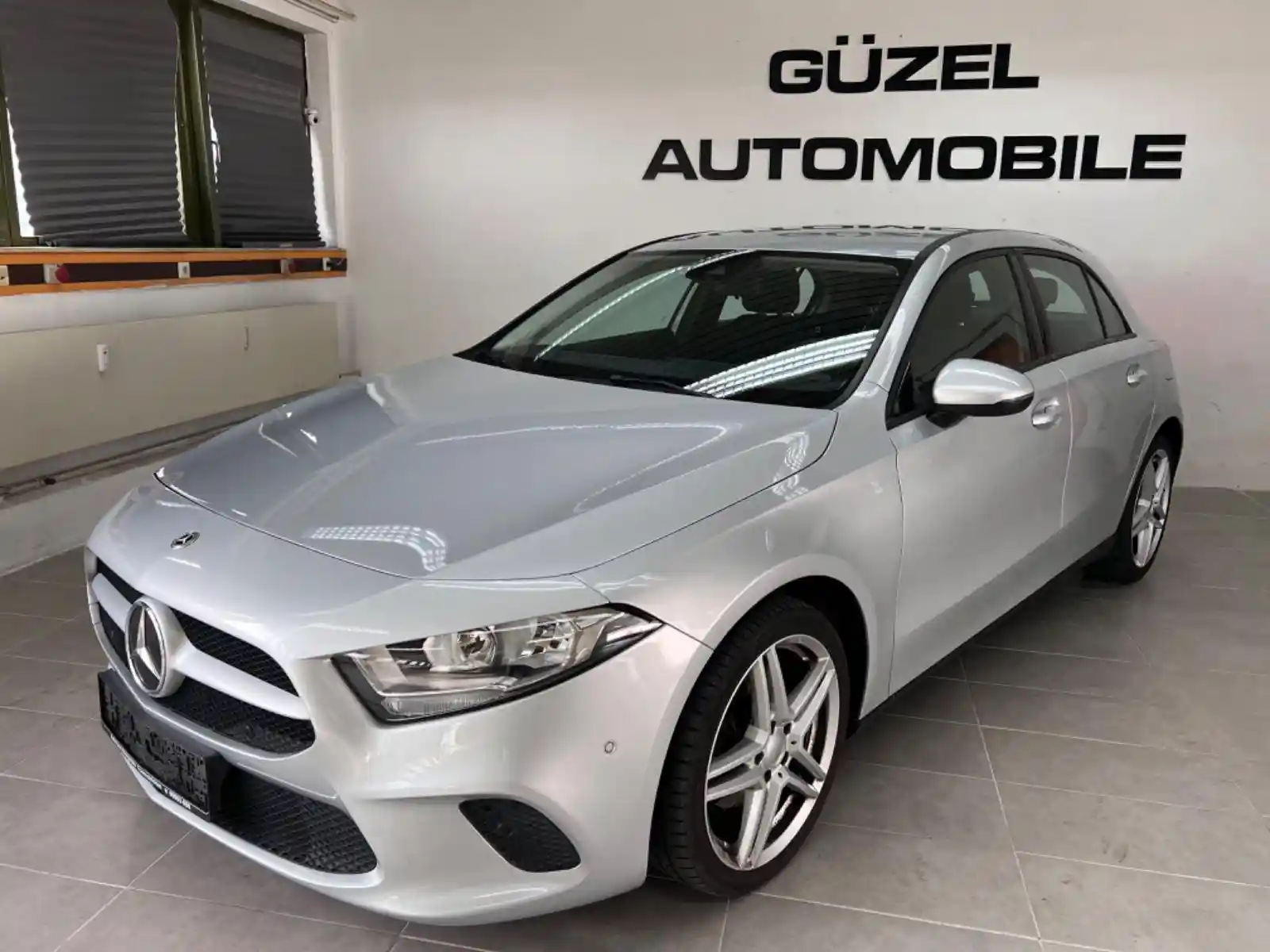 Mercedes-Benz A 200