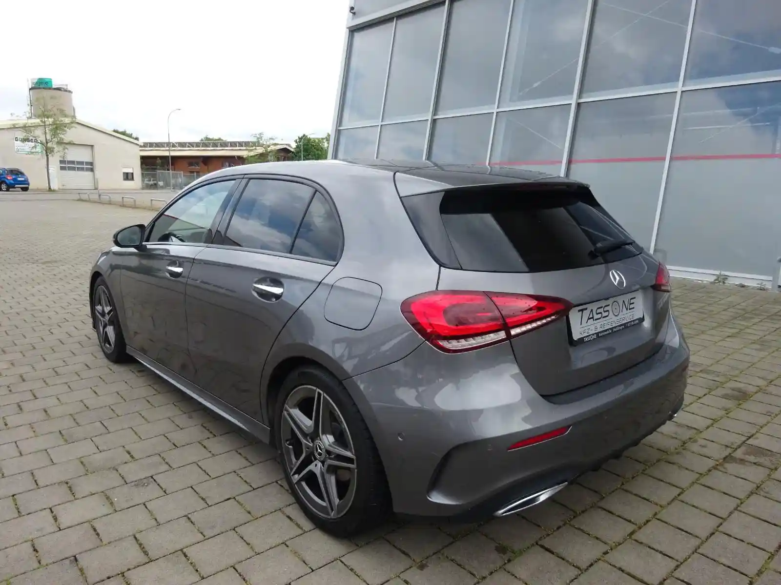 Mercedes-Benz A 180