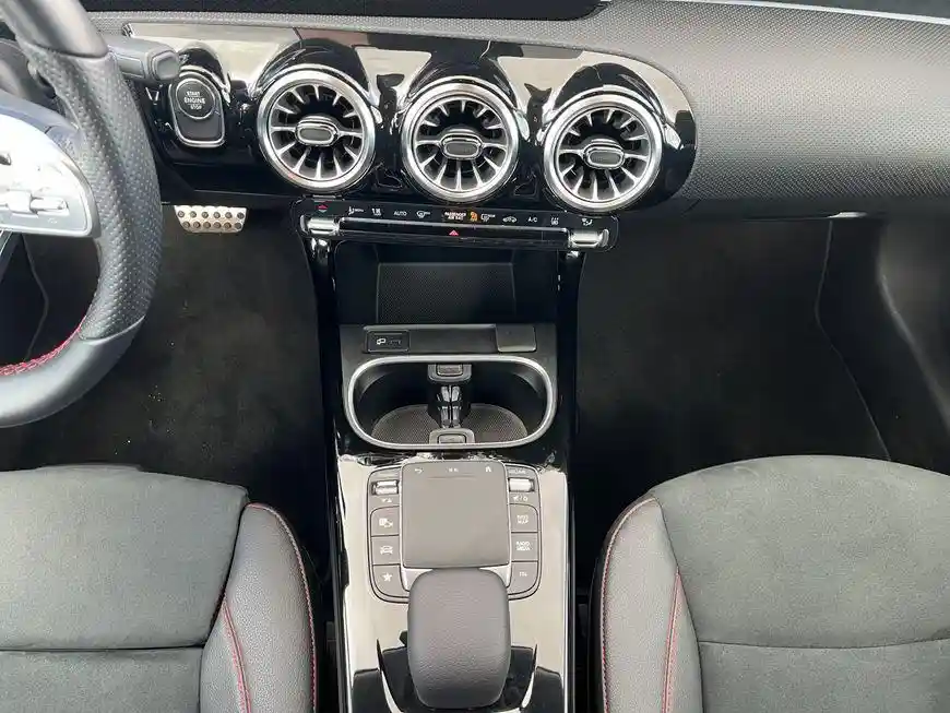 Mercedes-Benz A 250