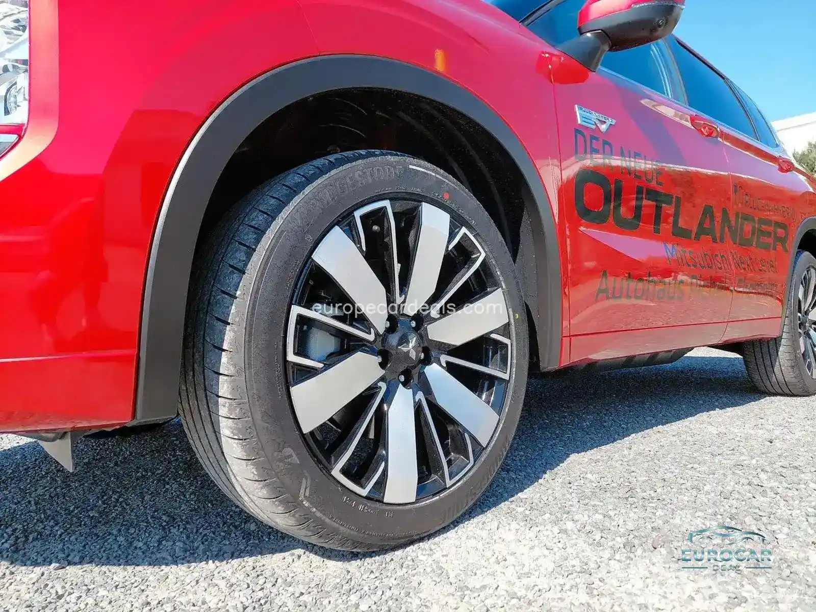 Mitsubishi Plug-in Hybrid Outlander