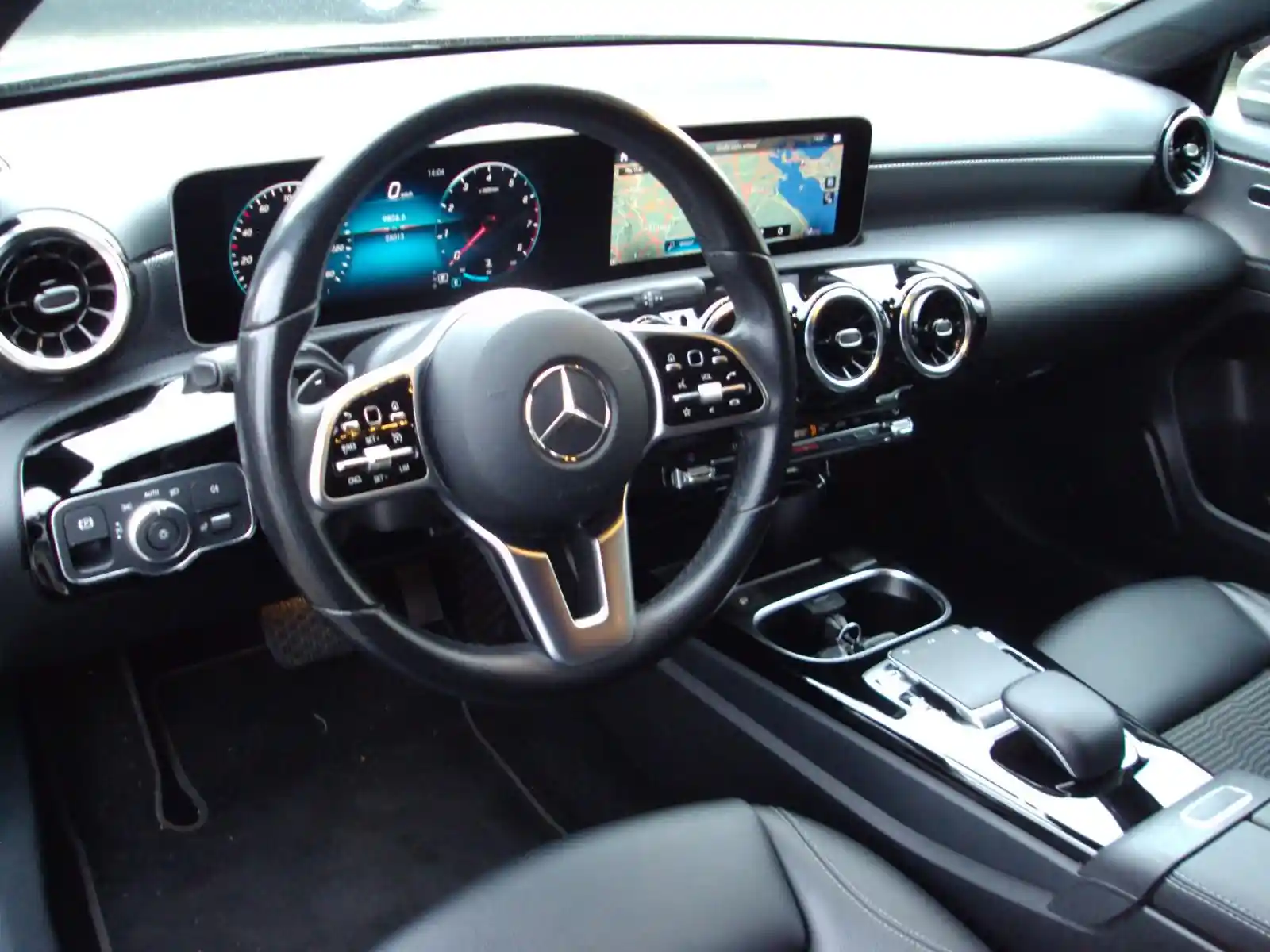 Mercedes-Benz A 220