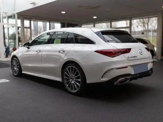 Mercedes-Benz CLA 200 Shooting Brake
