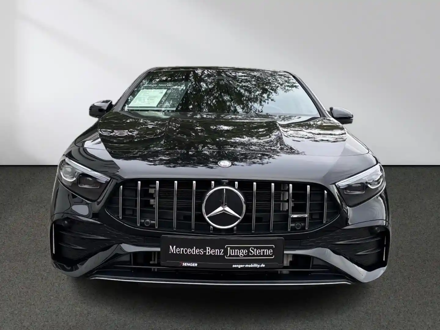 Mercedes-Benz A 35 AMG