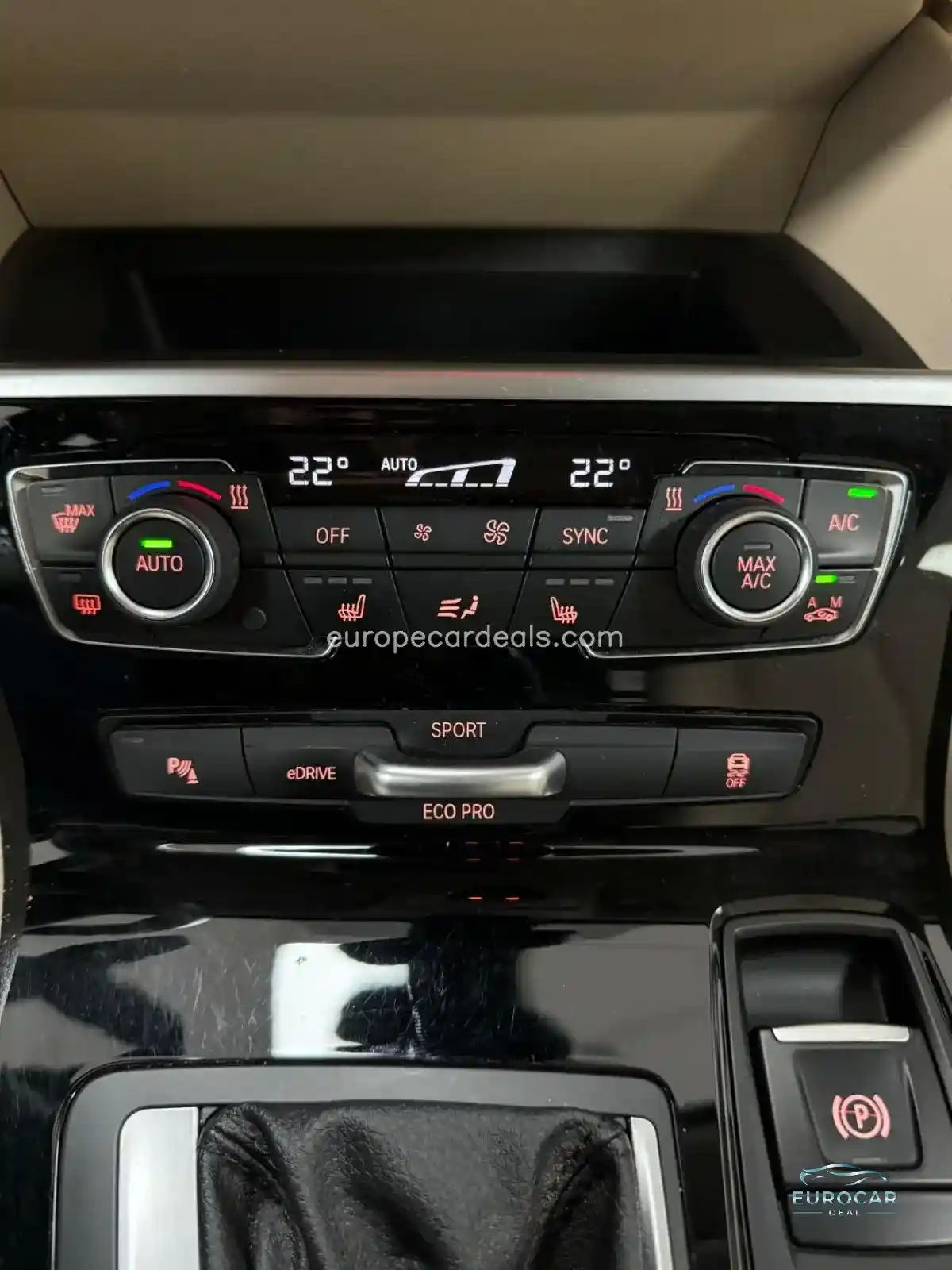 BMW 225