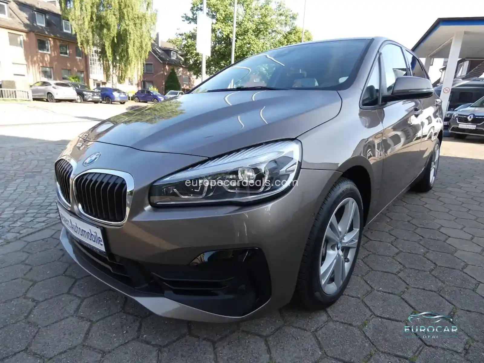BMW 225