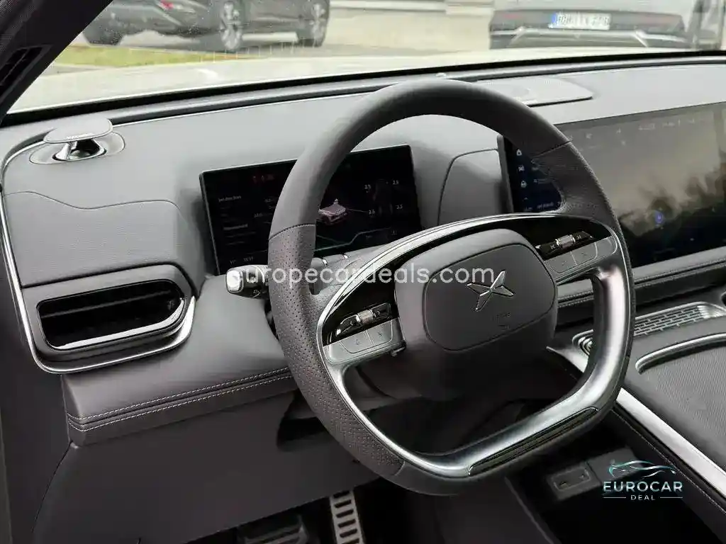 XPENG G9
