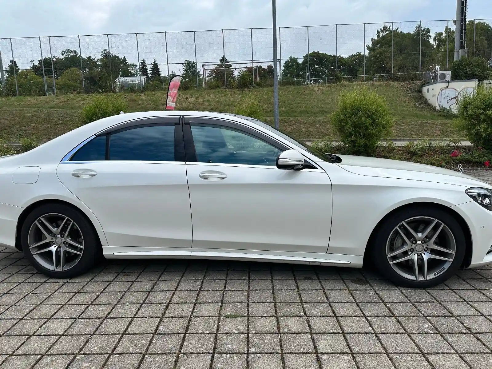 Mercedes-Benz S 400