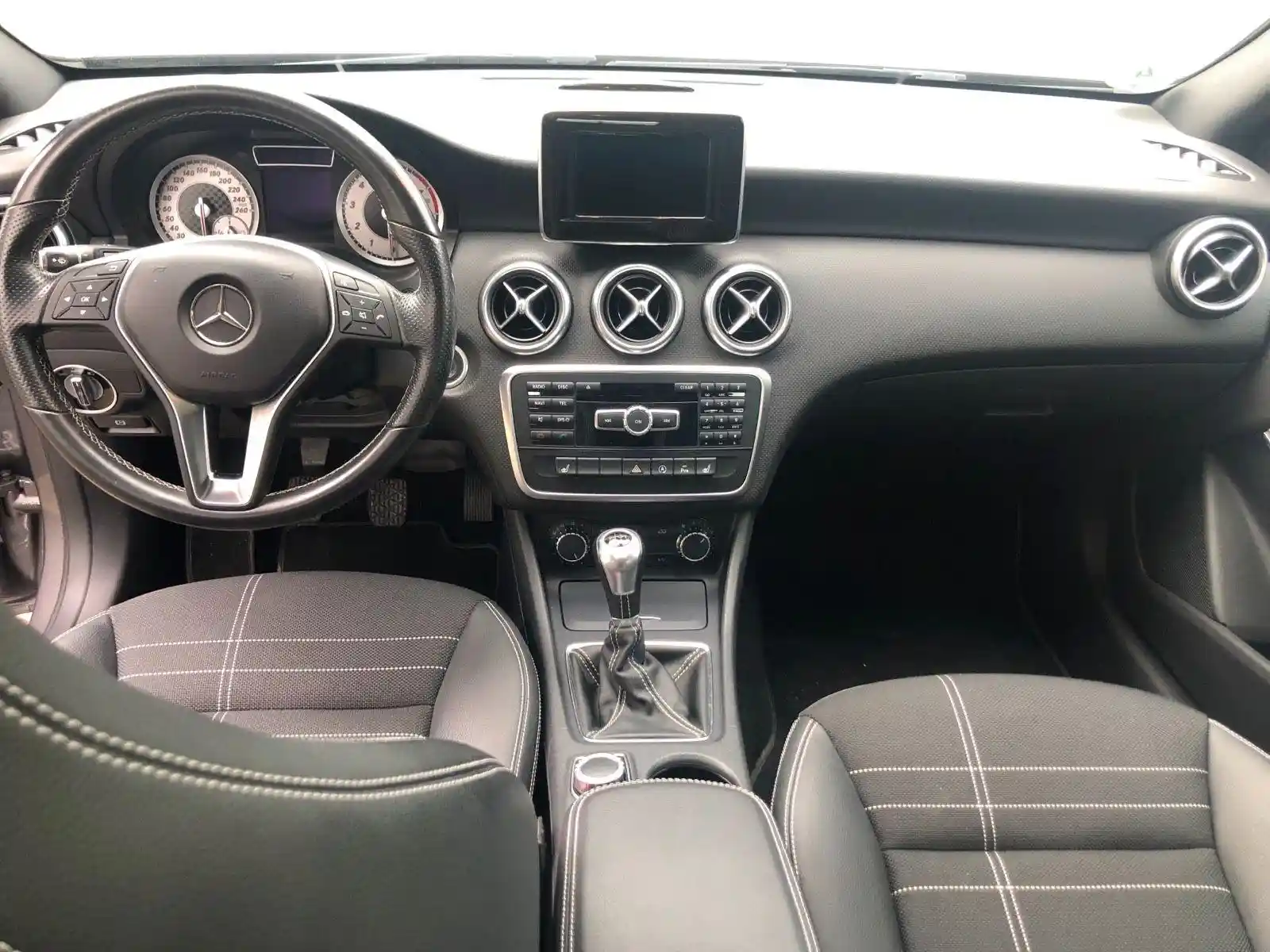 Mercedes-Benz A 180