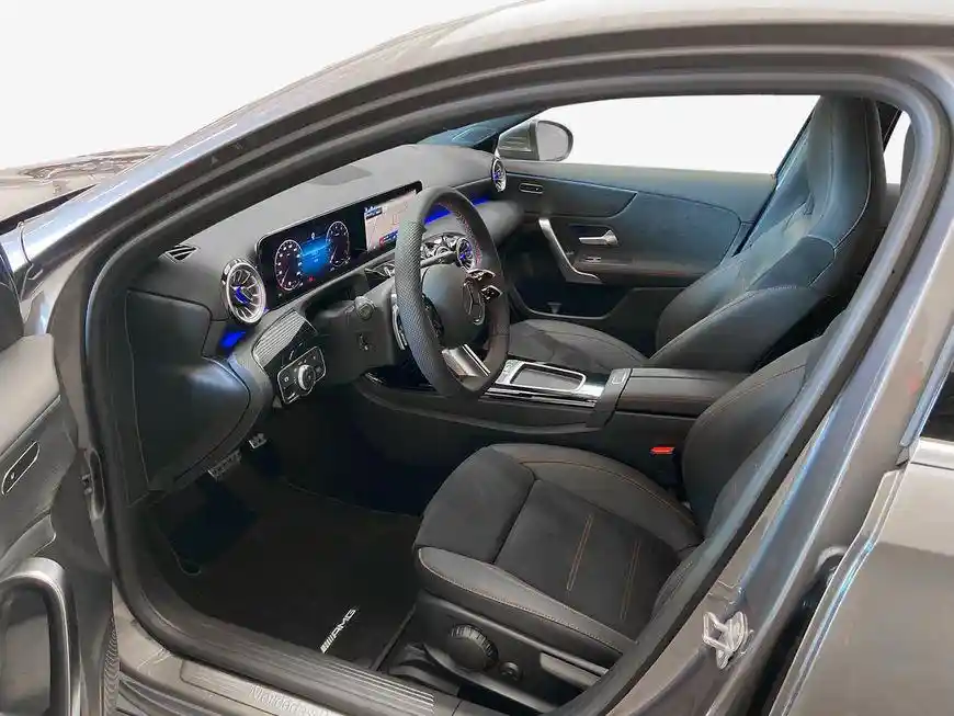 Mercedes-Benz A 180