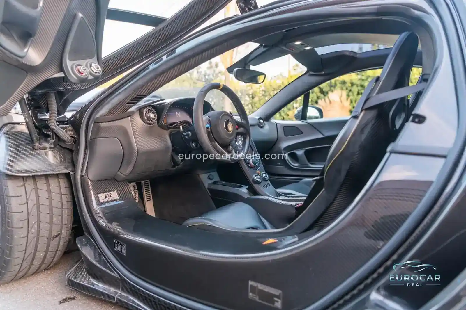 McLaren P1