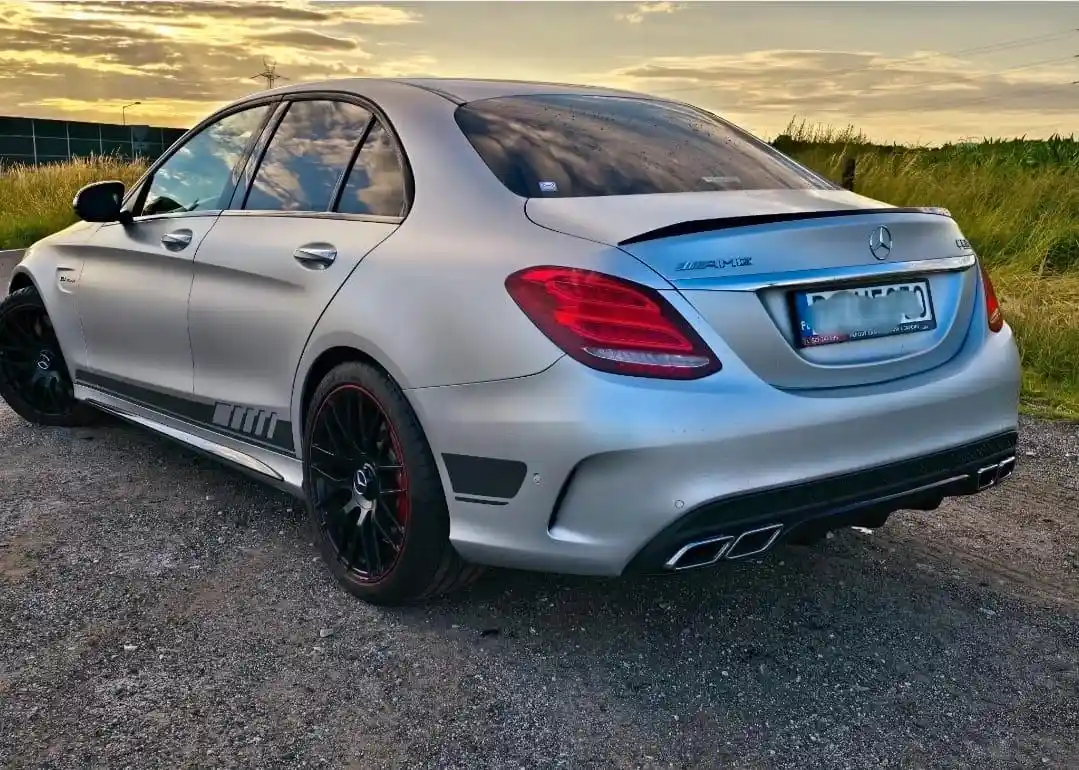 Mercedes-Benz C 63 AMG