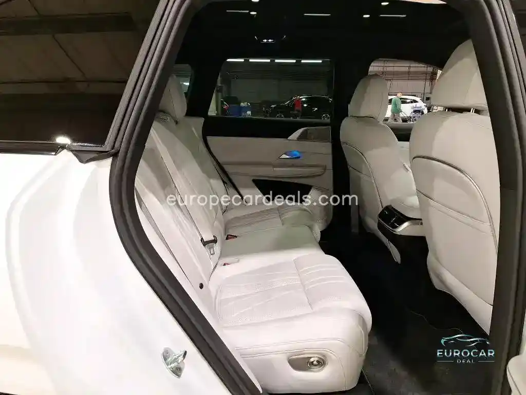 XPENG G9