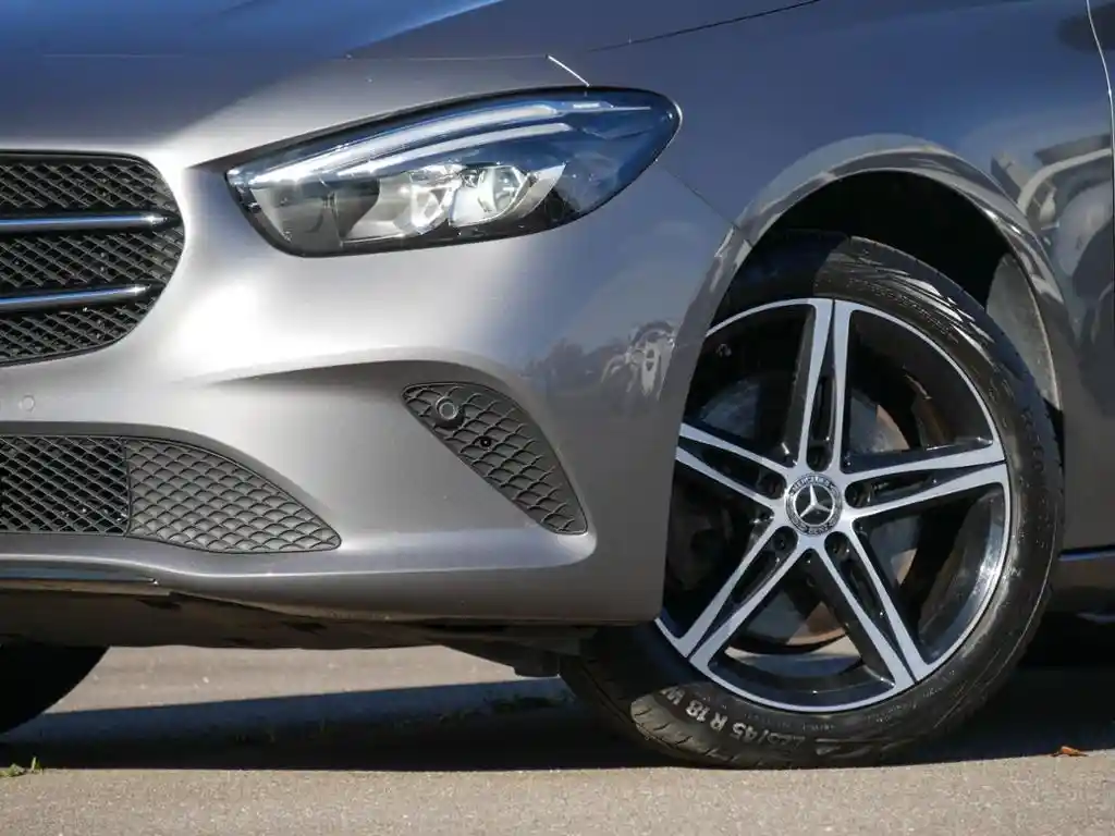 Mercedes-Benz B 250