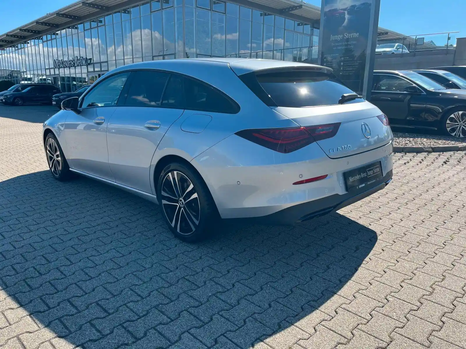 Mercedes-Benz CLA 180 Shooting Brake
