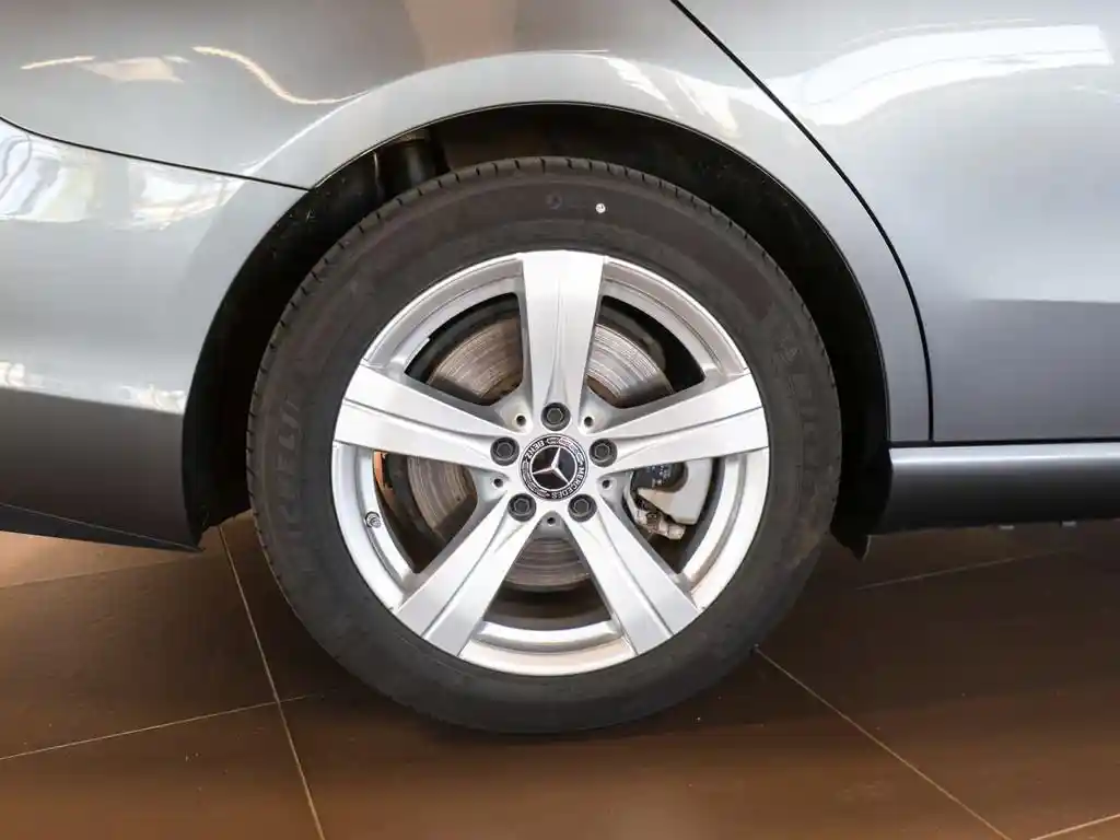 Mercedes-Benz C 400
