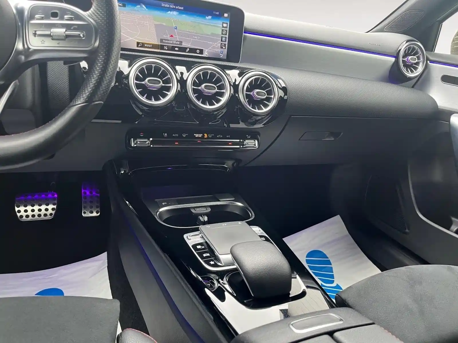 Mercedes-Benz A 220