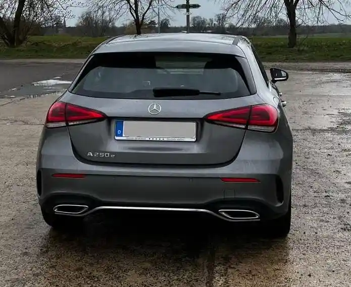 Mercedes-Benz A 250